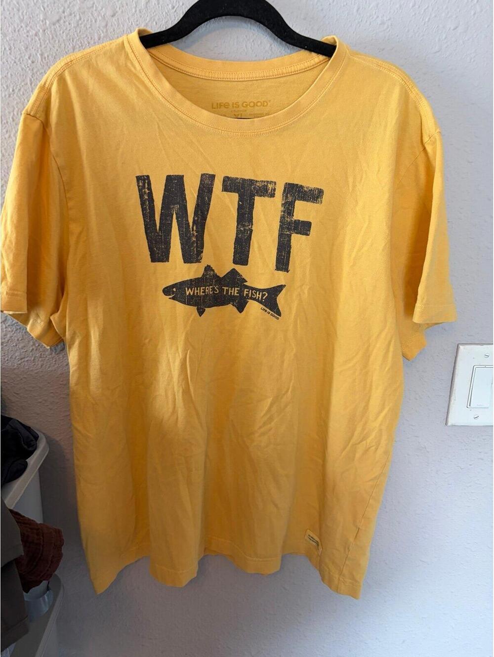 Men's Life is Good Where's The Fish Yellow Shirt size XL